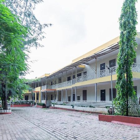 Capital O 47539Capital O Umbergaon Club Umargām Exterior photo